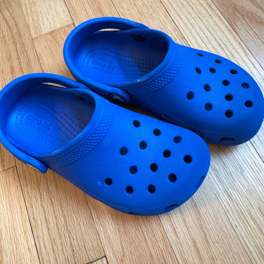 CROCS-Blue (size 12)